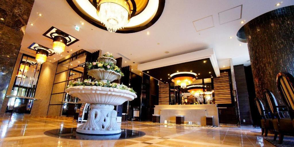 Apa Hotel Chiba Inzaimakinohara-Ekimae Нарита Экстерьер фото